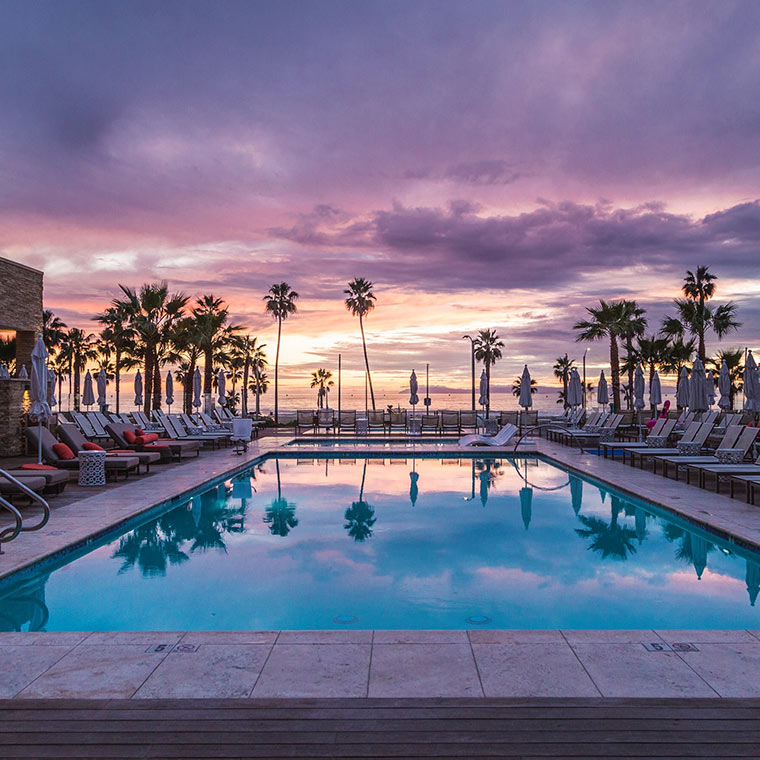 5 Zoom Backgrounds to Inspire Your Next Conference Call